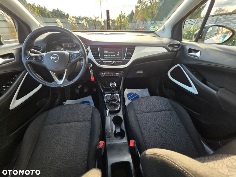 Opel Crossland X - 17