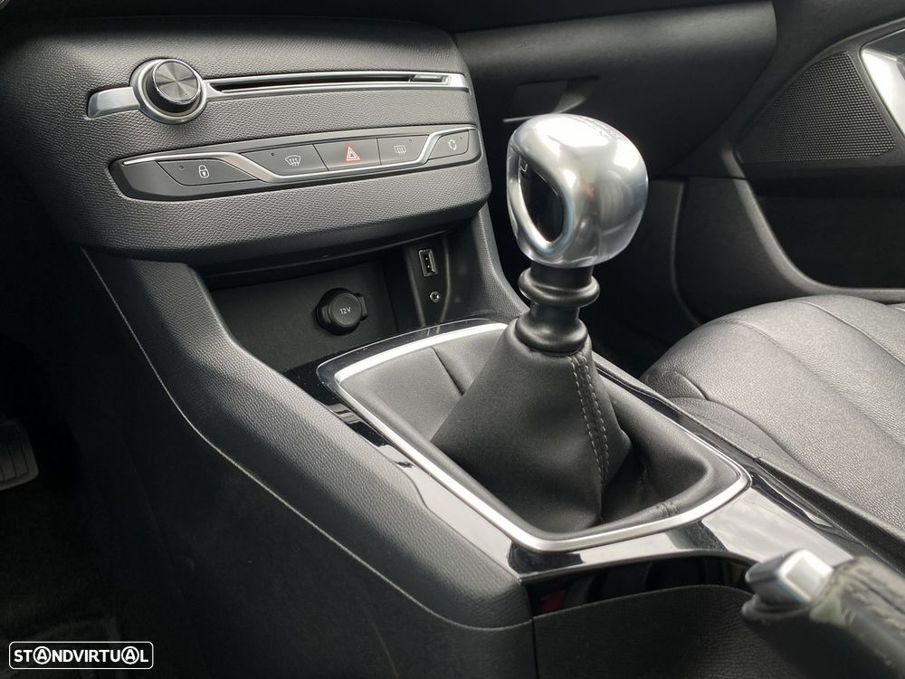 Peugeot 308 SW 1.6 BlueHDi Allure J17 - 23