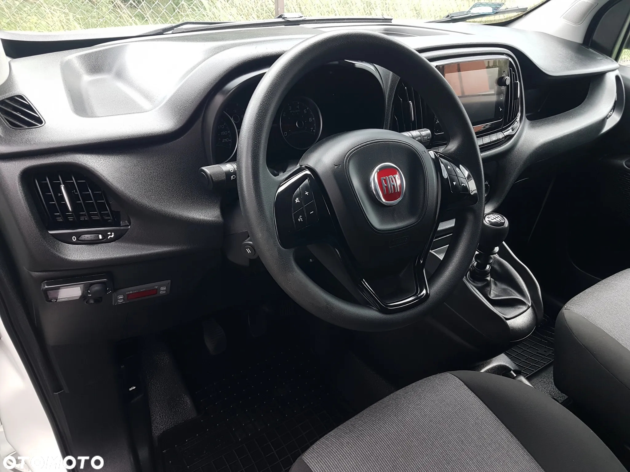 Fiat DOBLO MAXI CHŁODNIA MROŹNIA IZOTERMA GRZANIE AGREGAT ZANOTTI DŁUGI L2H1 TEMPOMAT AC - 25