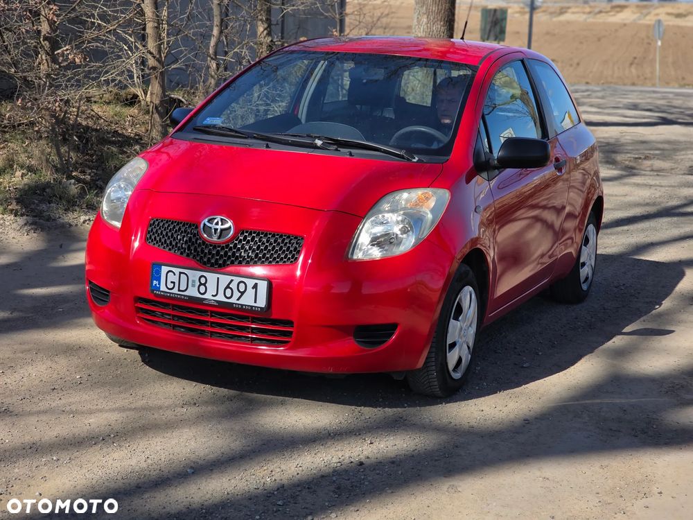 Toyota Yaris 1.0 Luna EU5 - 3