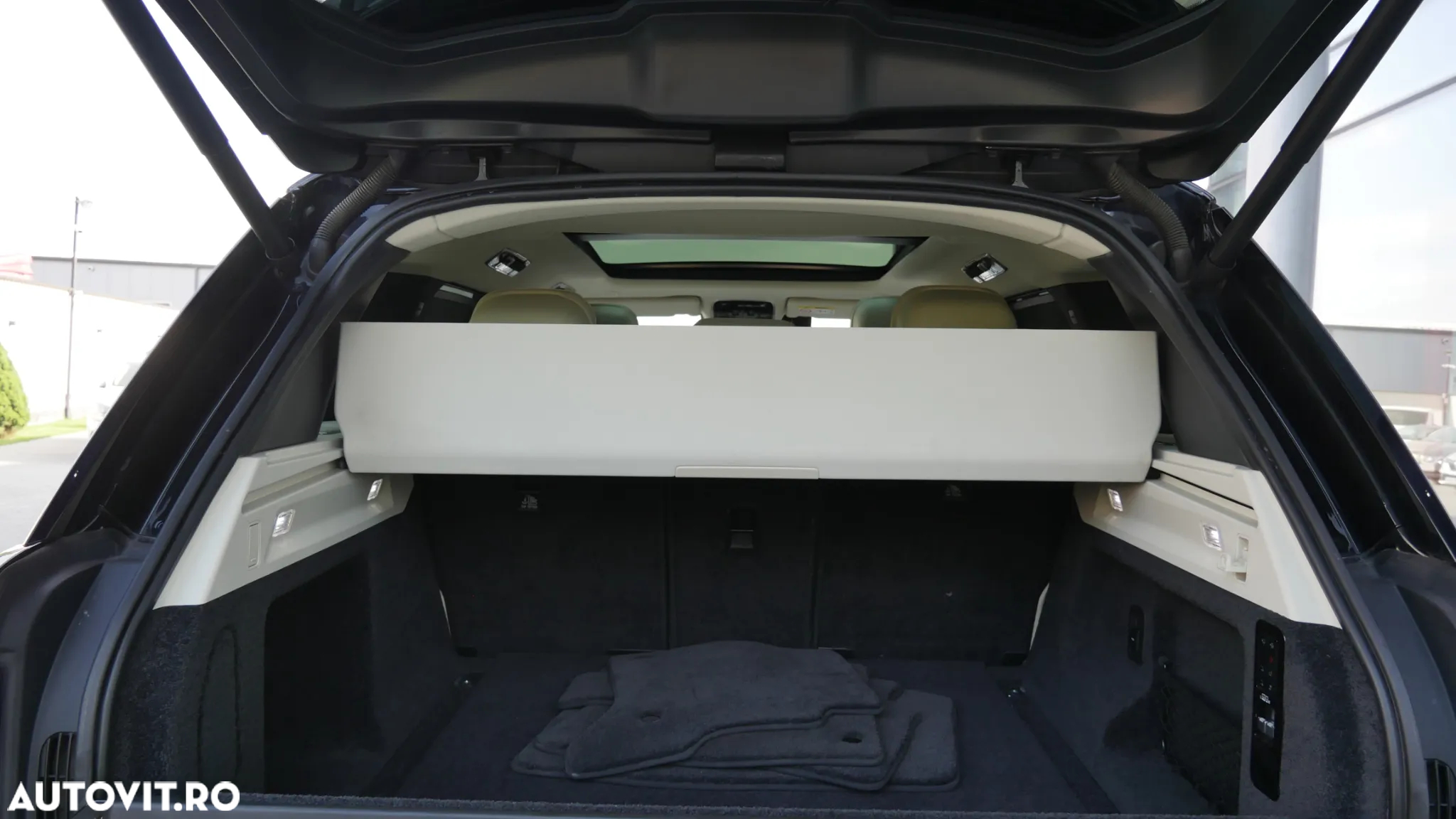 Land Rover Range Rover - 22