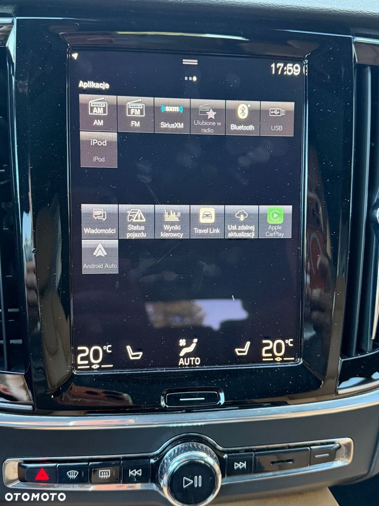 Volvo V90 Cross Country - 18