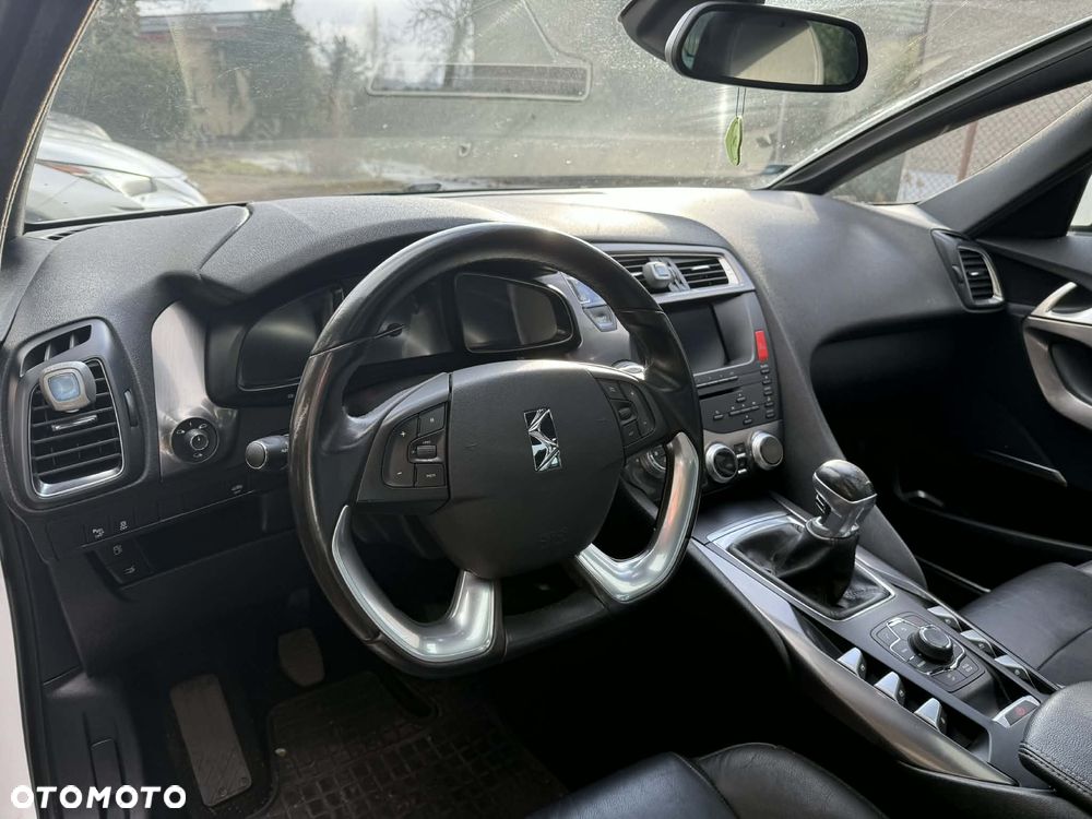 Citroën DS5 1.6 THP SportChic - 11