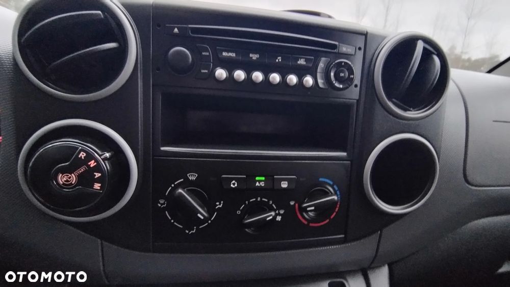 Peugeot Partner - 32