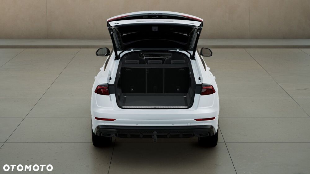 Audi Q8 - 6