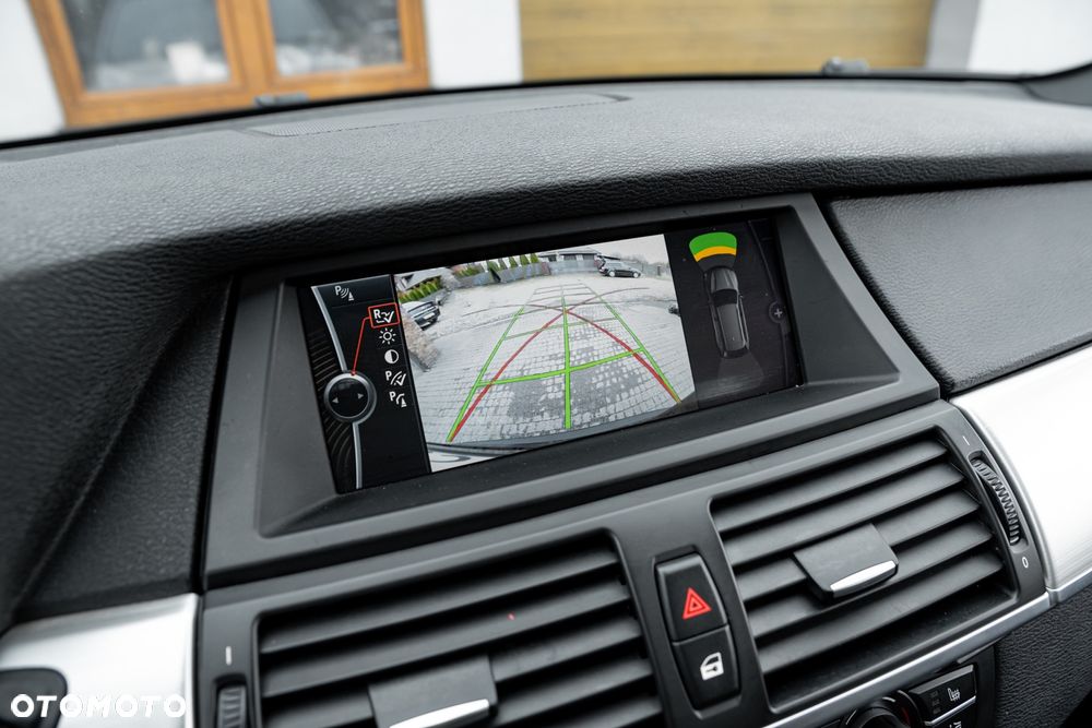 BMW X5 xDrive40d - 32