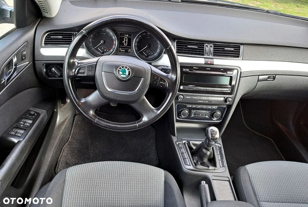 Skoda Superb 2.0 TDI Elegance - 14