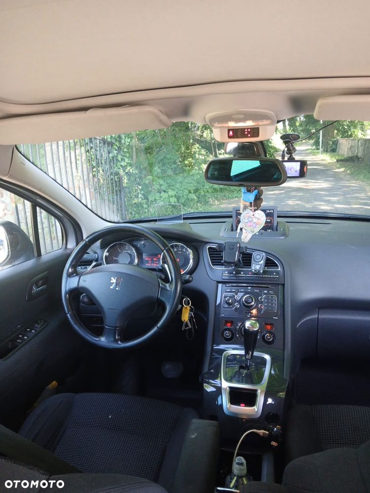Peugeot 5008 - 6