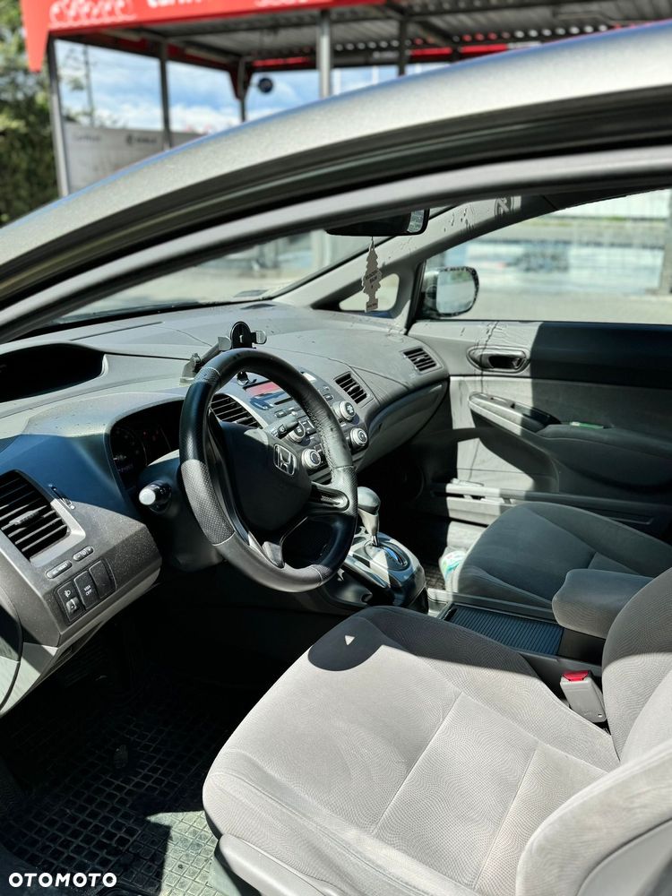 Honda Civic 1.8 Comfort - 8