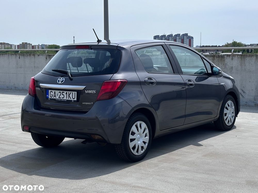Toyota Yaris Hybrid 100 Premium EU6 - 9