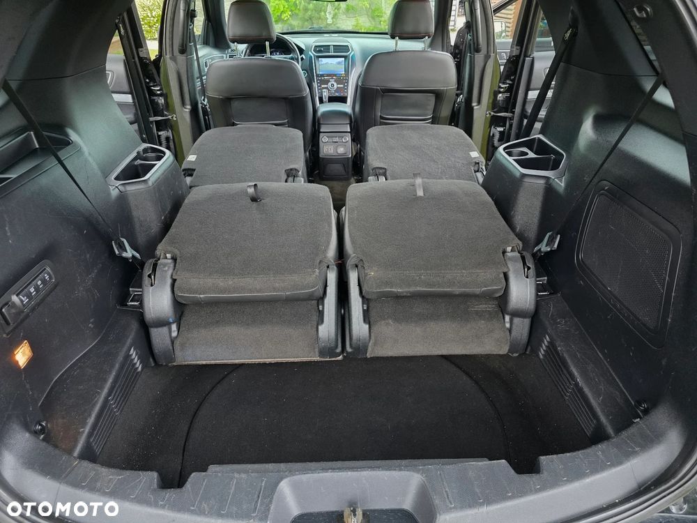 Ford Explorer - 37