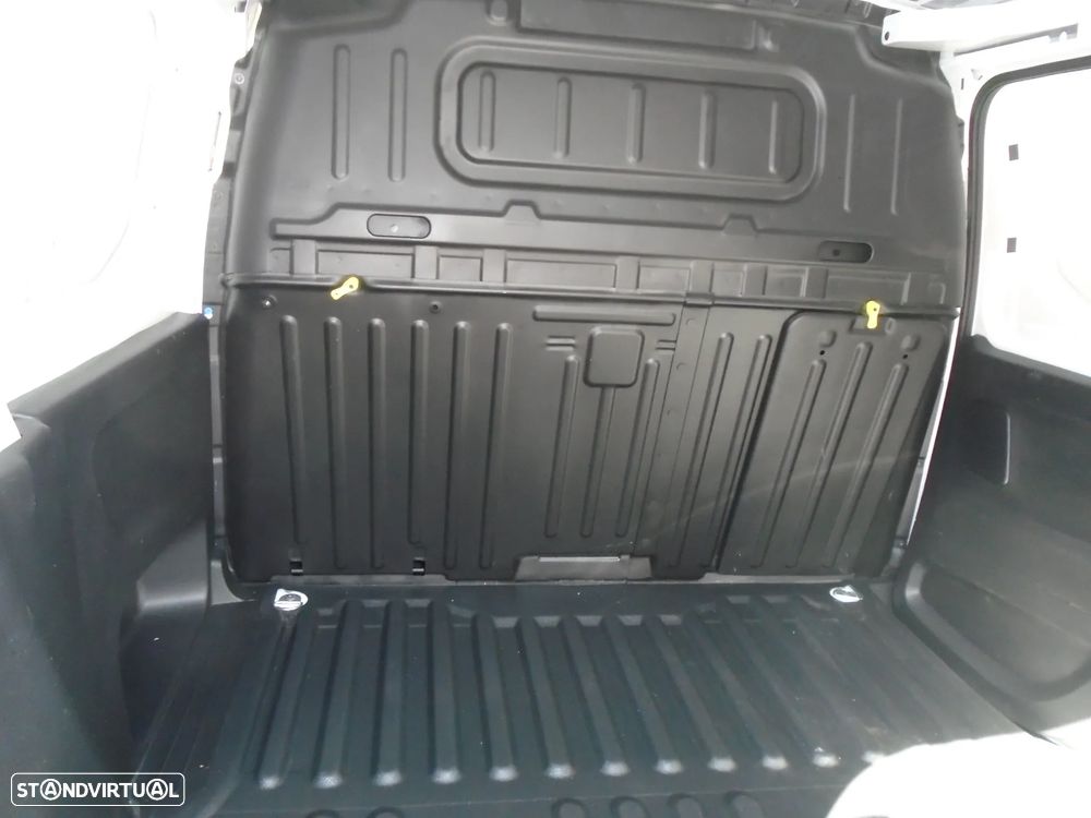 Toyota Proace City-LONGA-L2-H2- NACIONAL-IVA DEDUTIVEL- Ecrân -CX 6 V - 38
