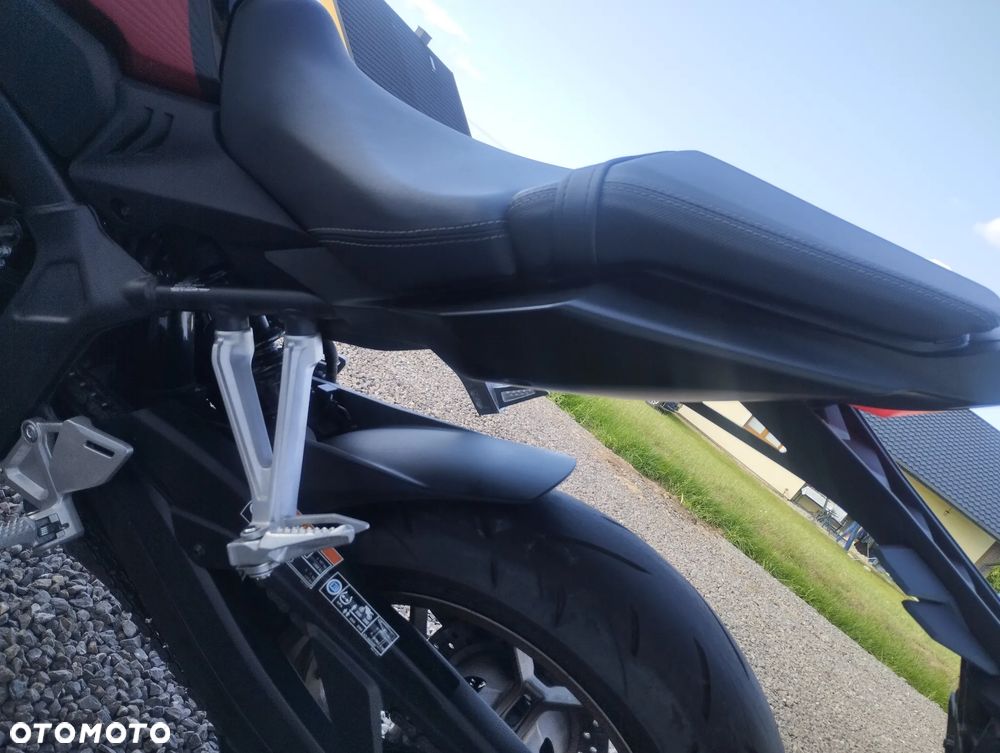 Honda CB - 2
