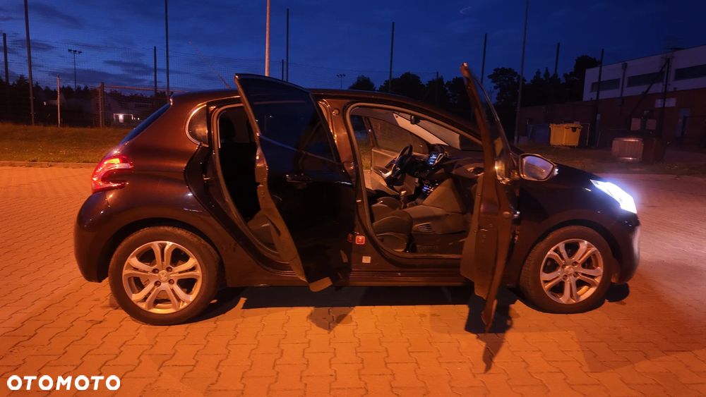 Peugeot 208 1.2 PureTech Active - 24