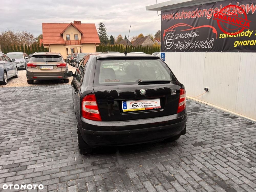 Skoda Fabia - 10