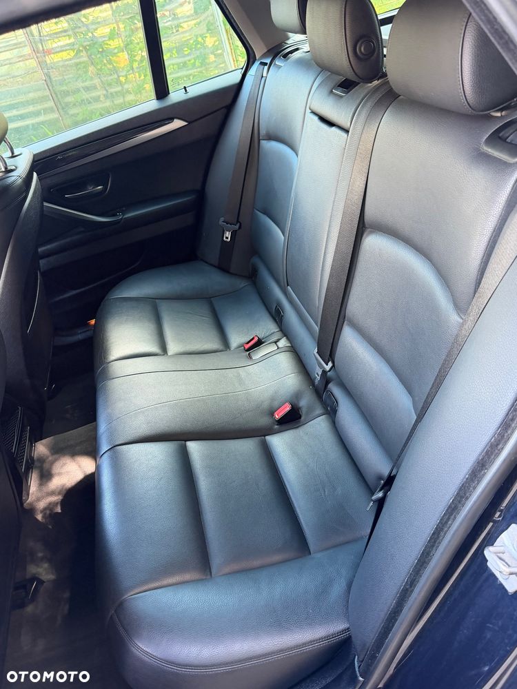 BMW Seria 5 518d Business Edition - 25