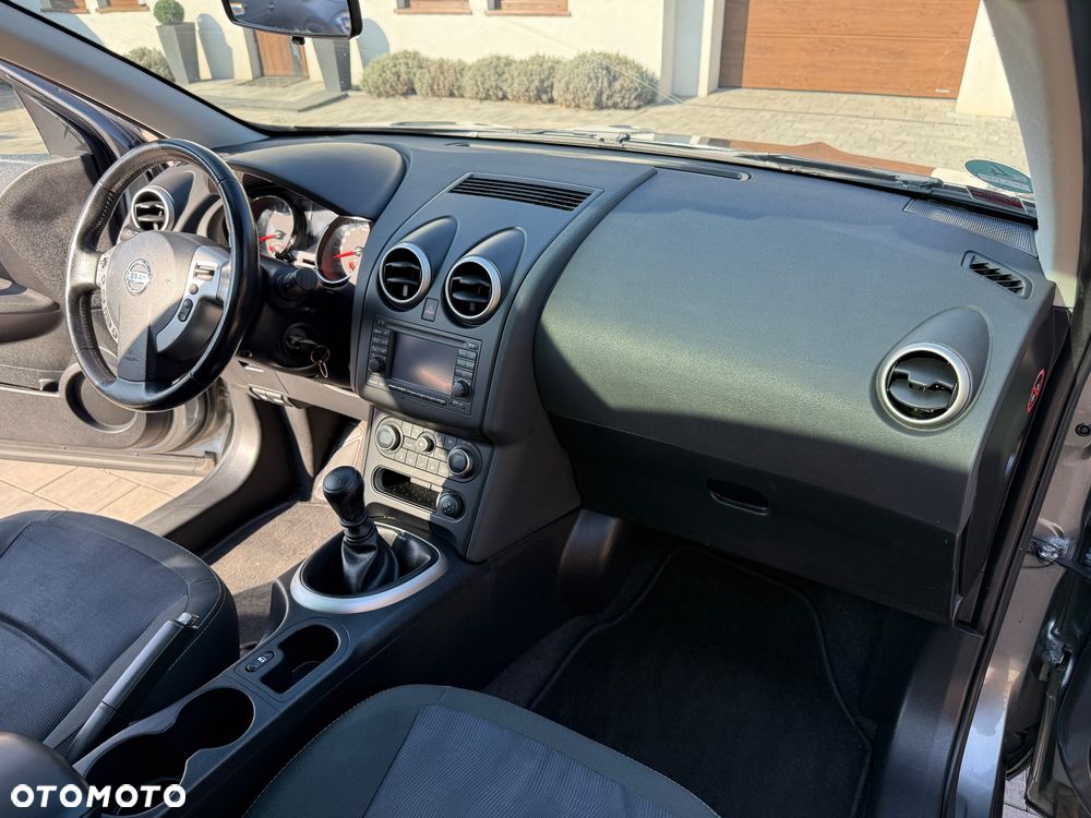 Nissan Qashqai+2 - 25