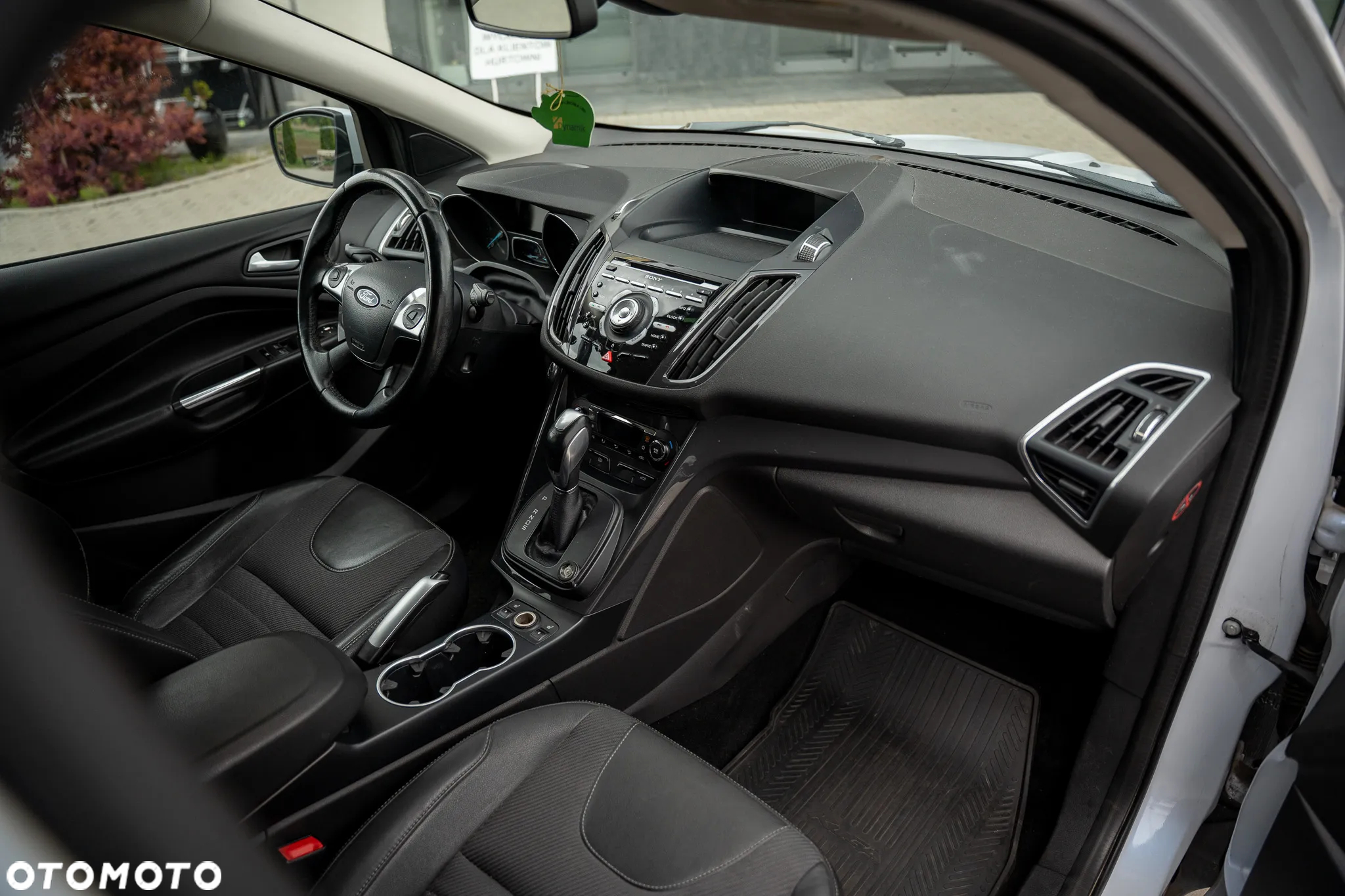 Ford Kuga - 3
