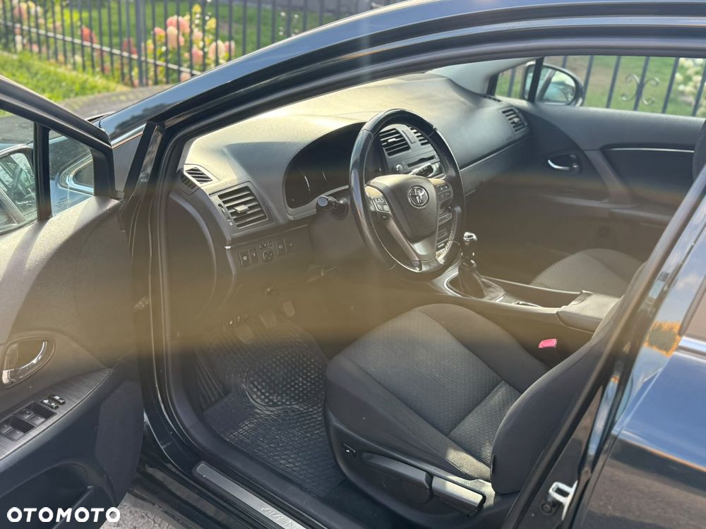 Toyota Avensis 2.0 D-4D Sol plus - 3