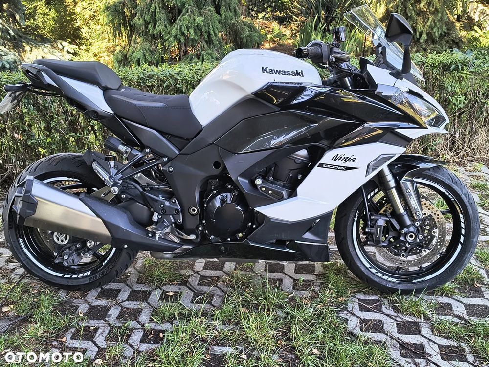 Kawasaki Ninja 1000 SX - 12
