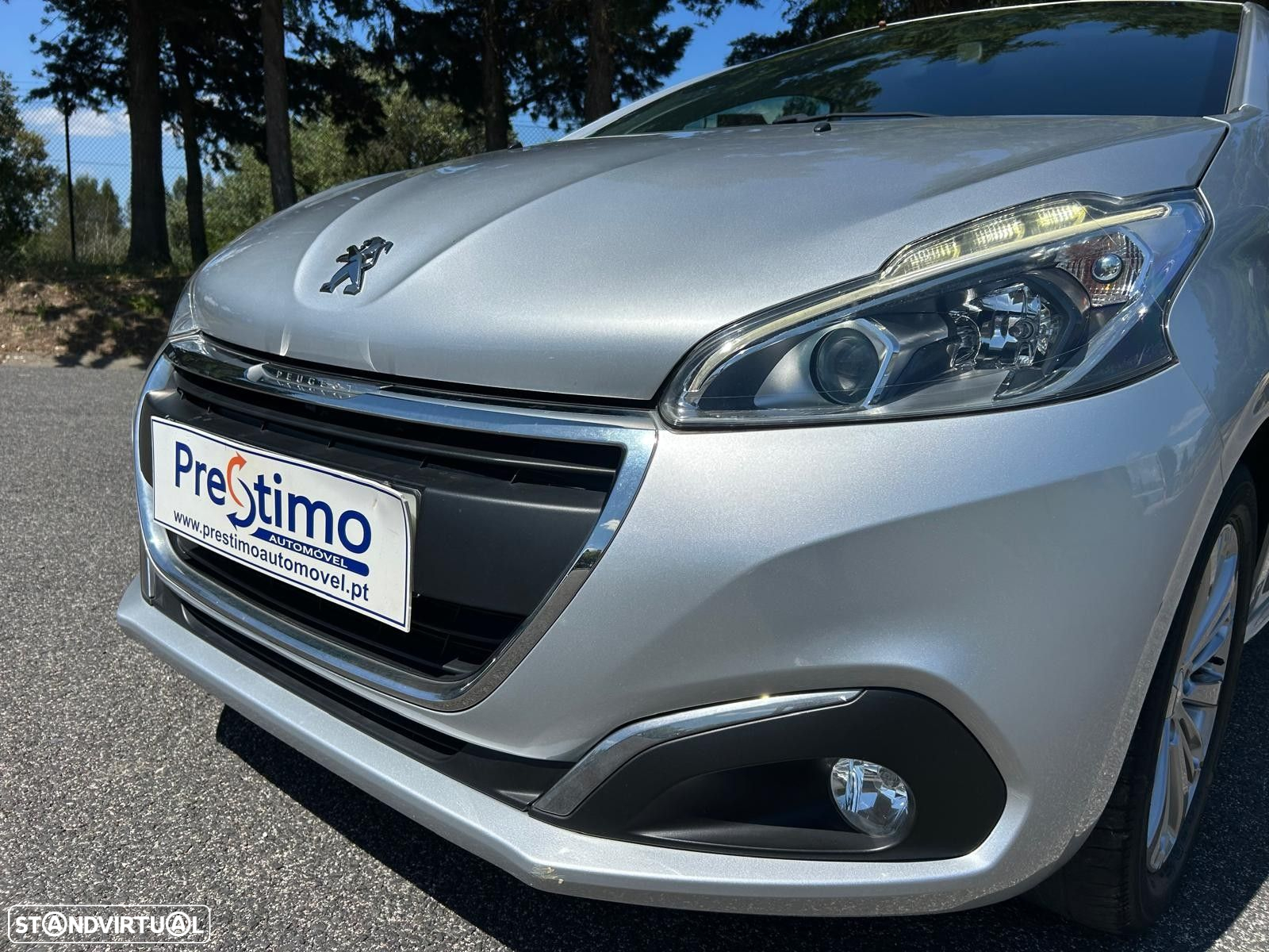 Peugeot 208 1.2 PureTech Style - 24