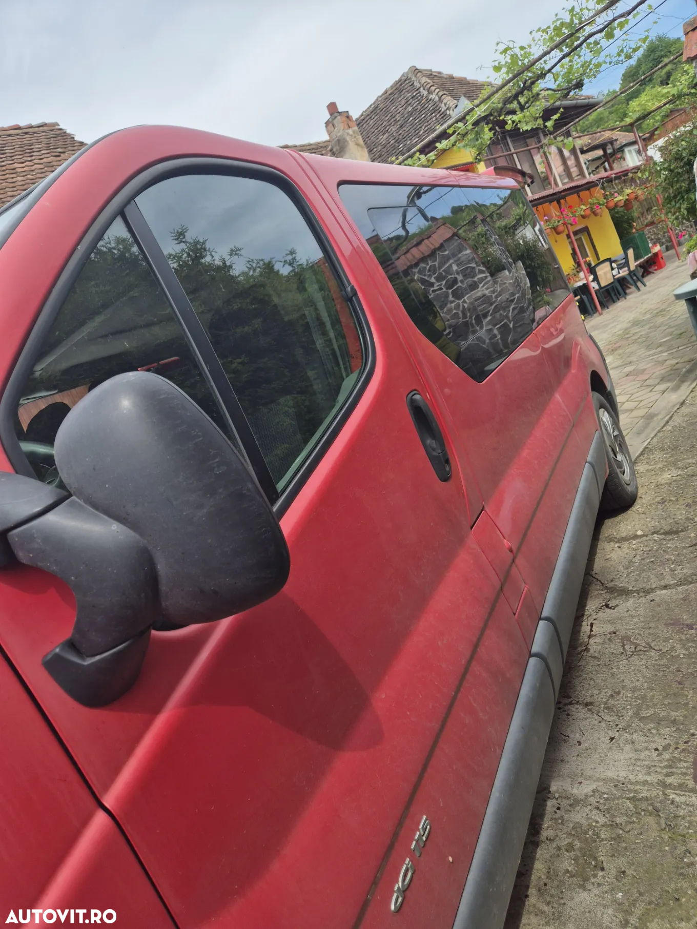 Renault Trafic 2.0 dCi 115 Combi L1H1 - 6