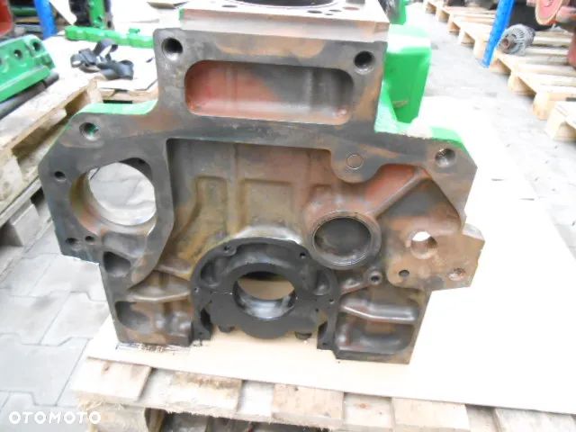 Blok silnika 6076TRW30 R100478 John Deere 7800 - 3