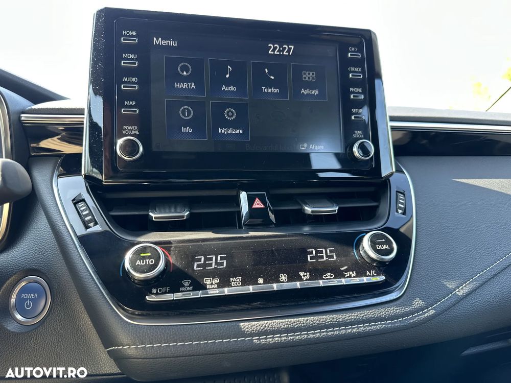 Toyota Corolla - 23