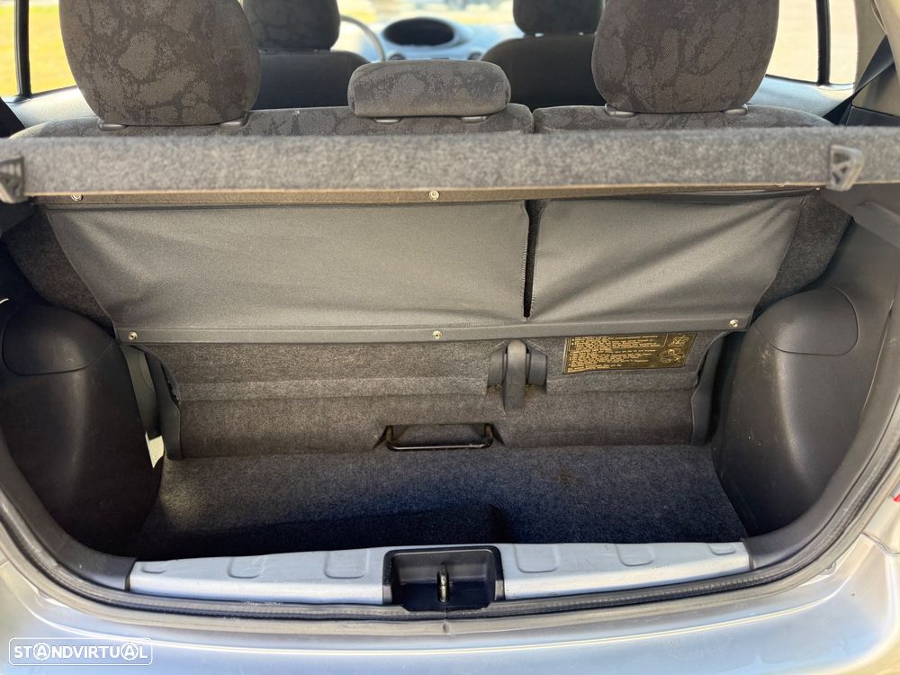 Toyota Yaris 1.0 Sol - 9