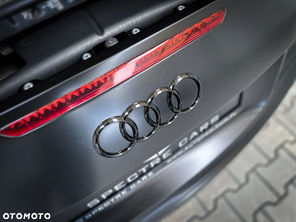 Audi R8 Spyder - 23