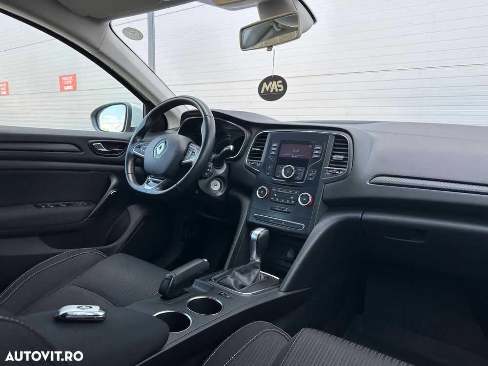 Renault Megane Blue dCi 116 EDC Zen - 31