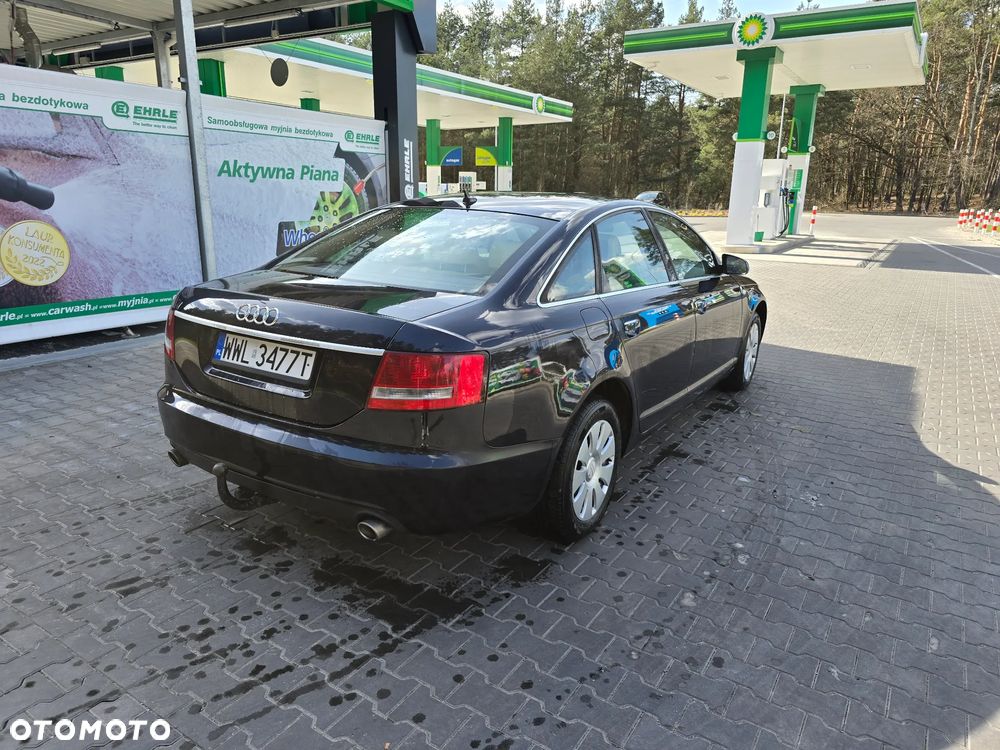 Audi A6 Limousine 2.4 - 3