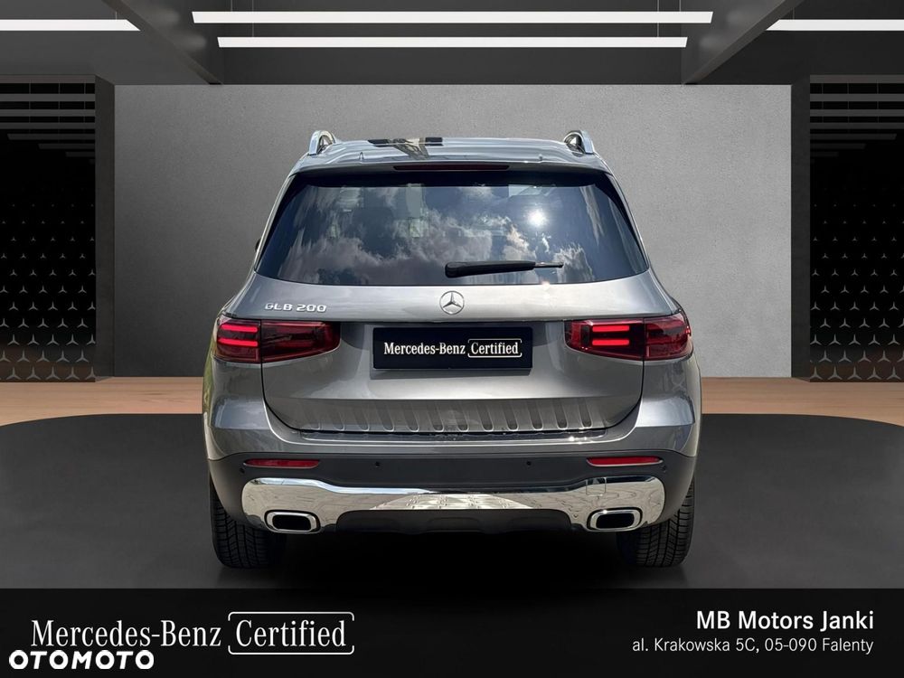 Mercedes-Benz GLB - 5