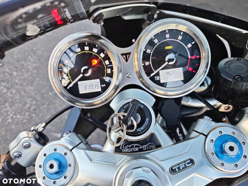Triumph Thruxton - 31