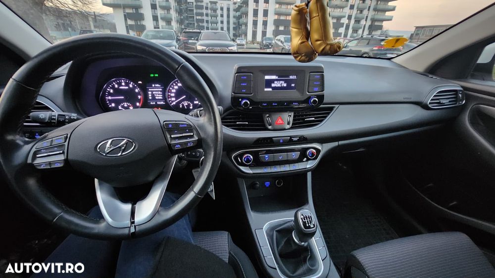 Hyundai i30 1.5 110CP 5DR M/T Comfort - 6