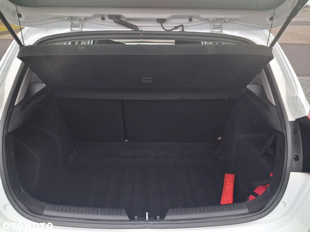 Kia Ceed 1.4 CVVT Spirit - 10