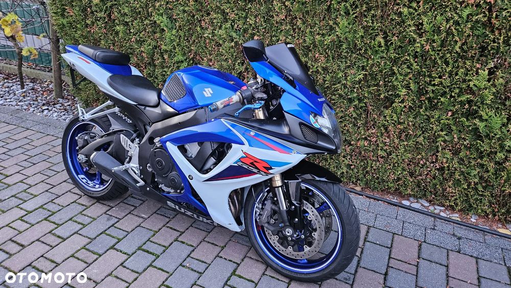 Suzuki GSX-R - 2