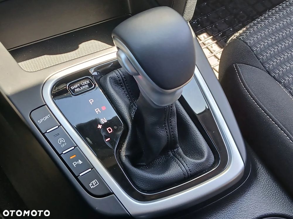 Kia XCeed 1.5 T-GDI M DCT - 11