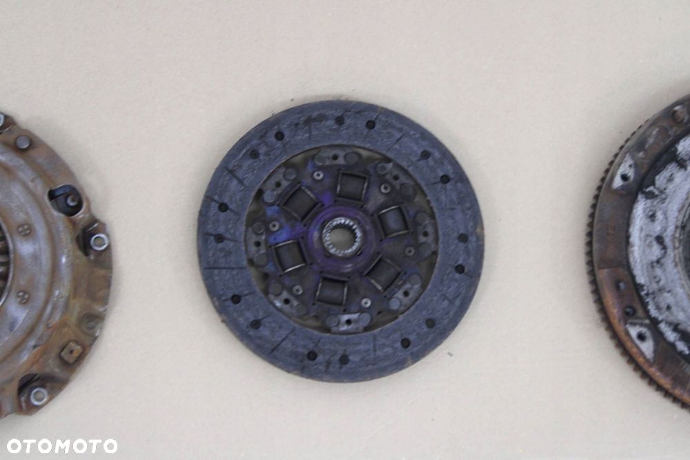 SPRZĘGŁO KOMPLETNE TARCZA DOCISK MAZDA 6 2.5 B - 4
