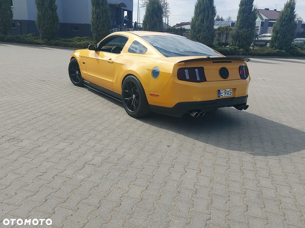 Ford Mustang 5.0 V8 GT - 8