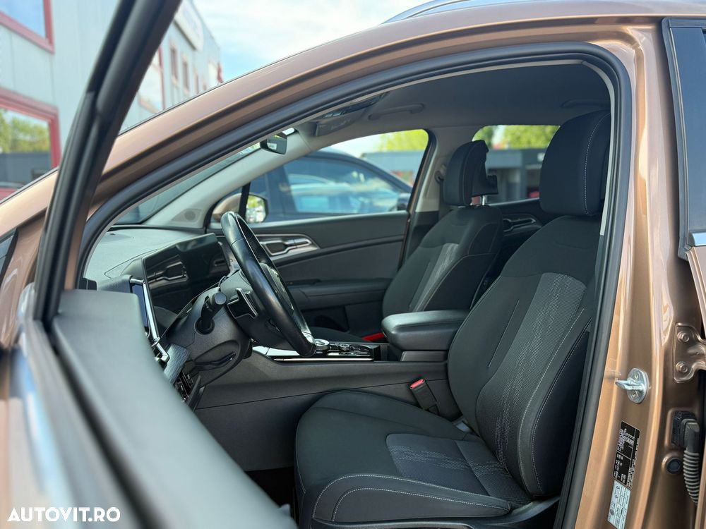 Kia Sportage 1.6 T-GDI MHEV 7DCT HP 4x4 Business Line - 13