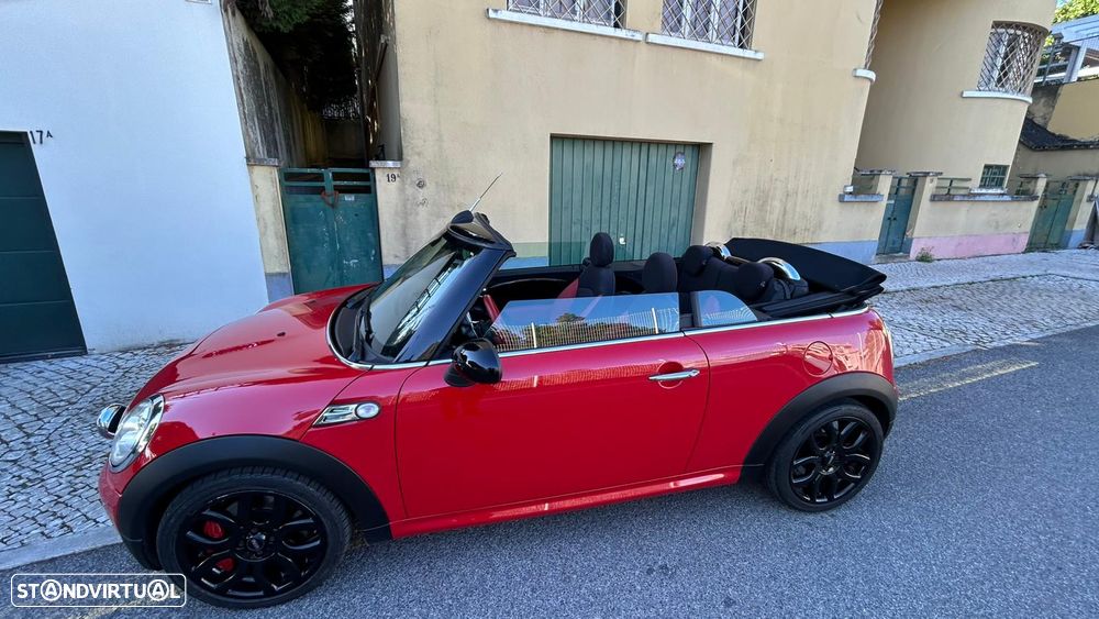 MINI Cabrio John Cooper Works - 10