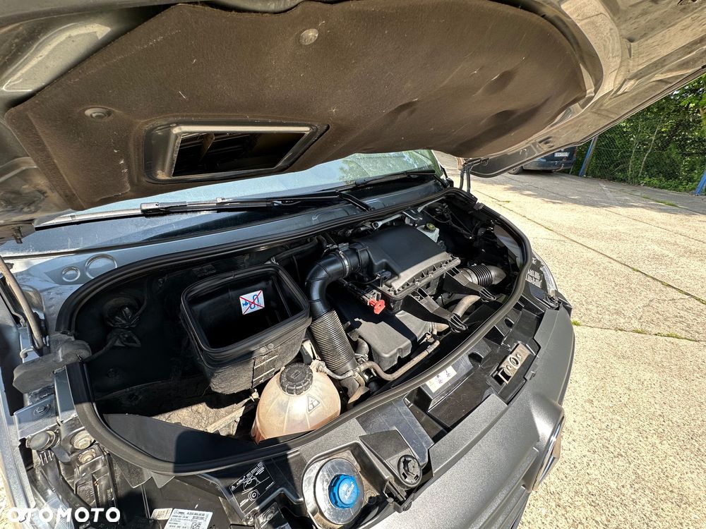 Mercedes-Benz Sprinter - 17