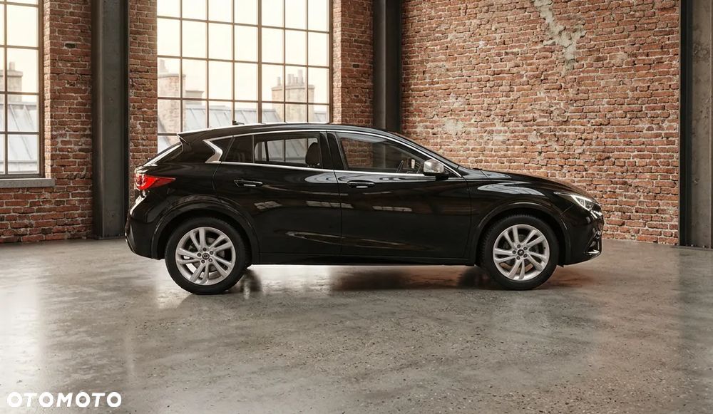 Infiniti Q30 1.5d DCT Premium - 4