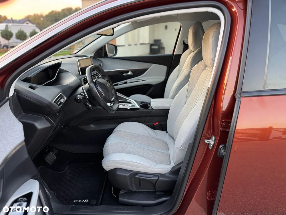Peugeot 3008 THP 165 EAT6 Stop & Start Allure - 23