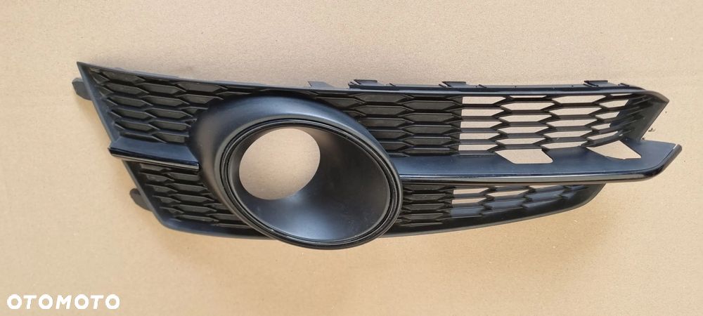 AUDI A6 C7 S-LINE LIFT 2014- Kratka lewa zderzak przód oryginał - 2