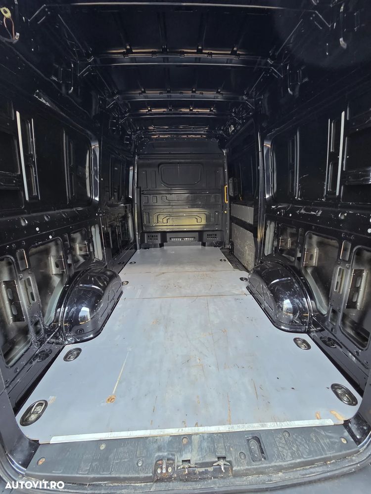 Volkswagen Crafter - 4
