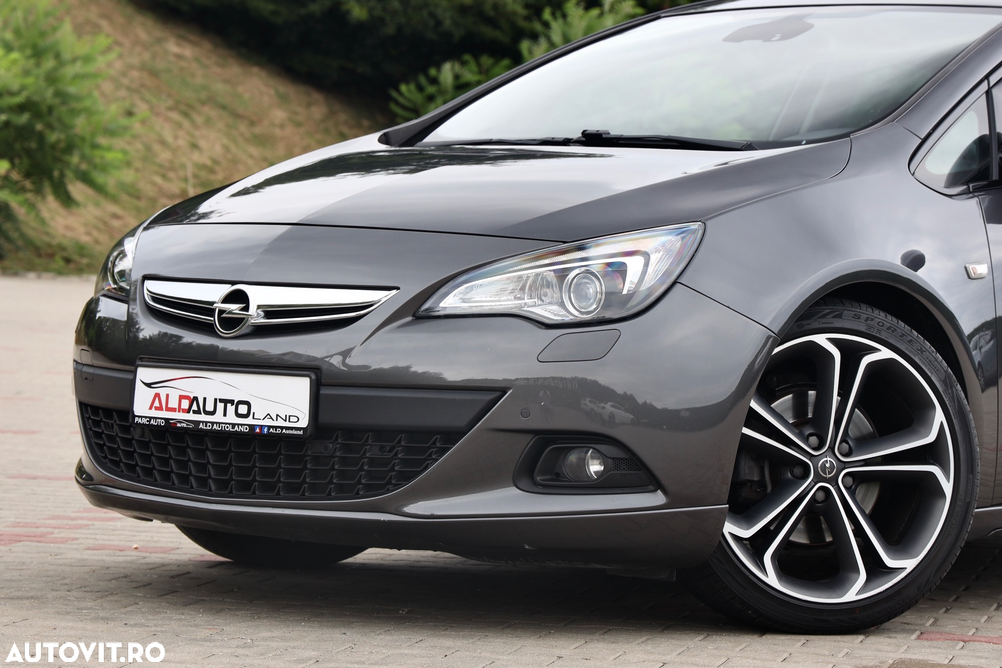Opel Astra GTC 2.0 CDTI ecoFLEX Start/Stop Active - 30