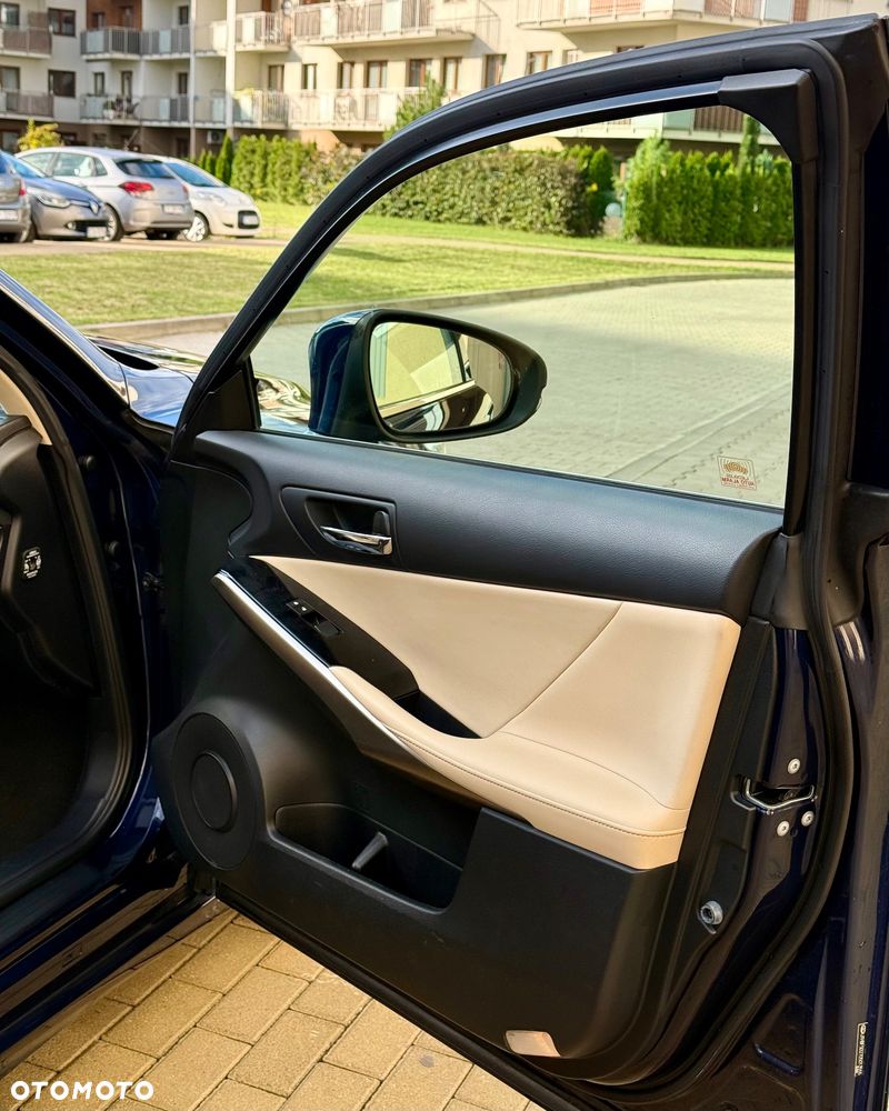 Lexus IS 250 Elegance - 25