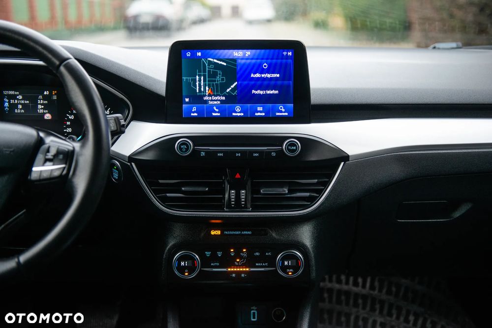 Ford Focus 1.5 EcoBlue Start-Stopp-System TITANIUM - 31